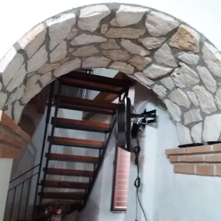 La Nicchia * 杰拉切